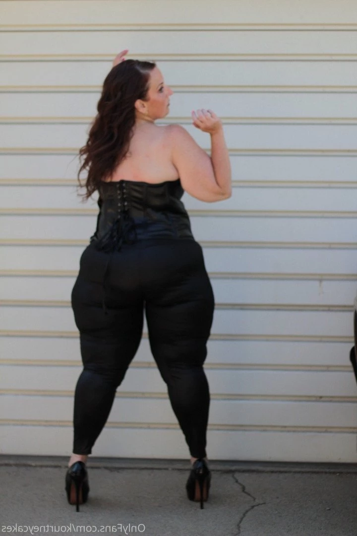 Kourtney Cakes [ kourtneycakes ] Onlyfans leaked photo 3135929 on Hotleaks.tv