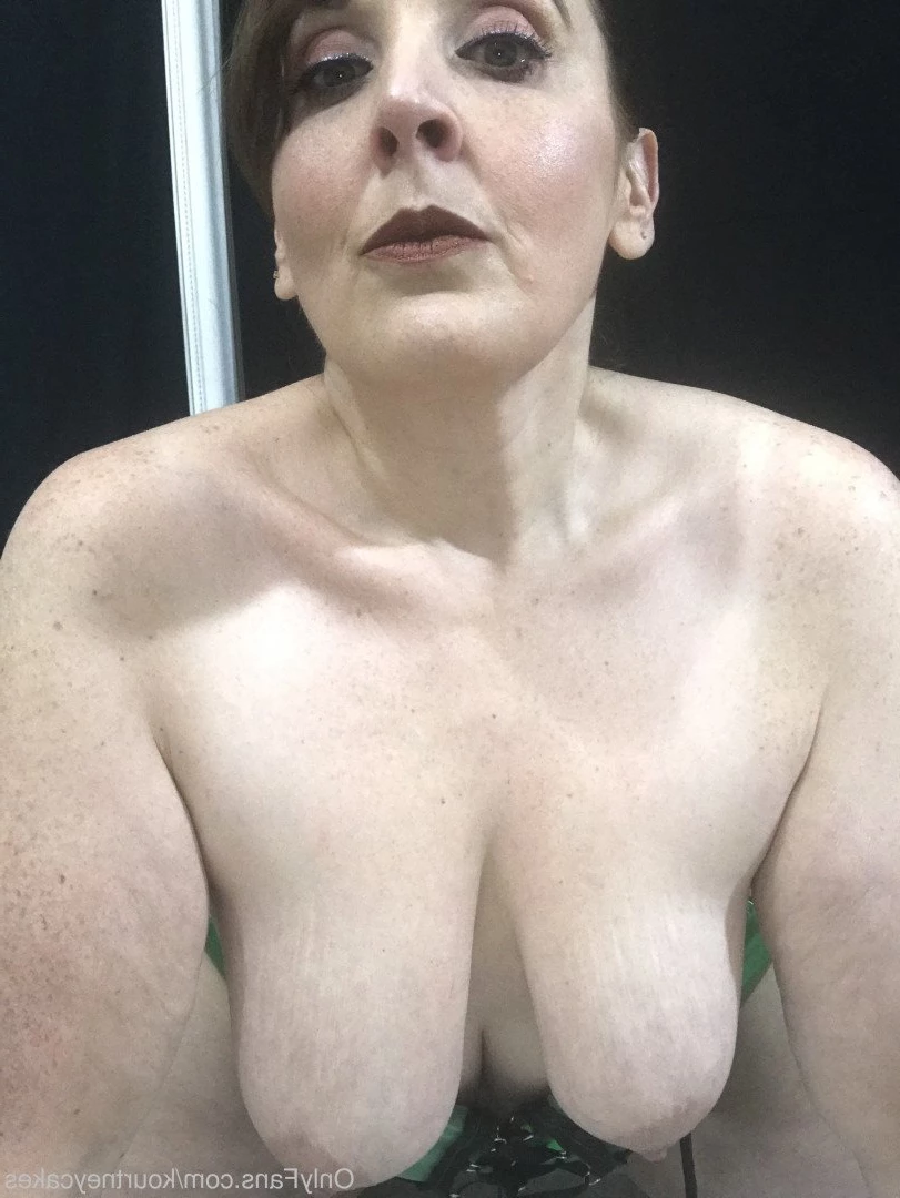 Kourtney Cakes [ kourtneycakes ] Onlyfans leaked photo 3143654 on Hotleaks.tv