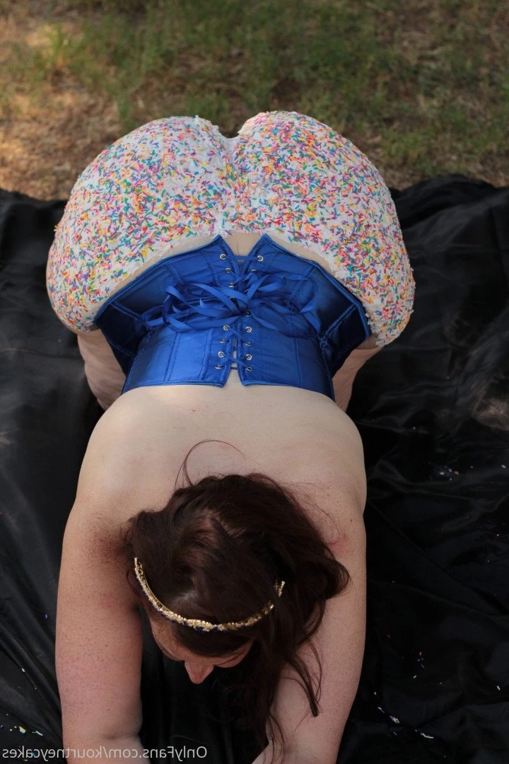 Kourtney Cakes [ kourtneycakes ] Onlyfans leaked photo 3145250 on Hotleaks.tv