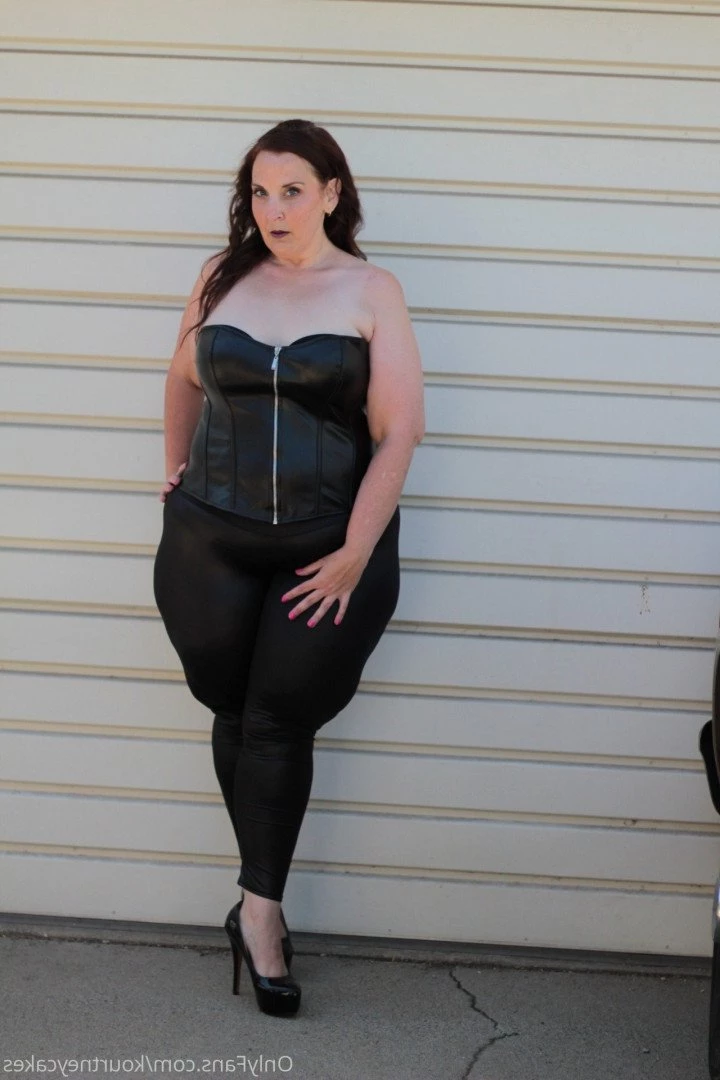 Kourtney Cakes [ kourtneycakes ] Onlyfans leaked photo 3146982 on Hotleaks.tv