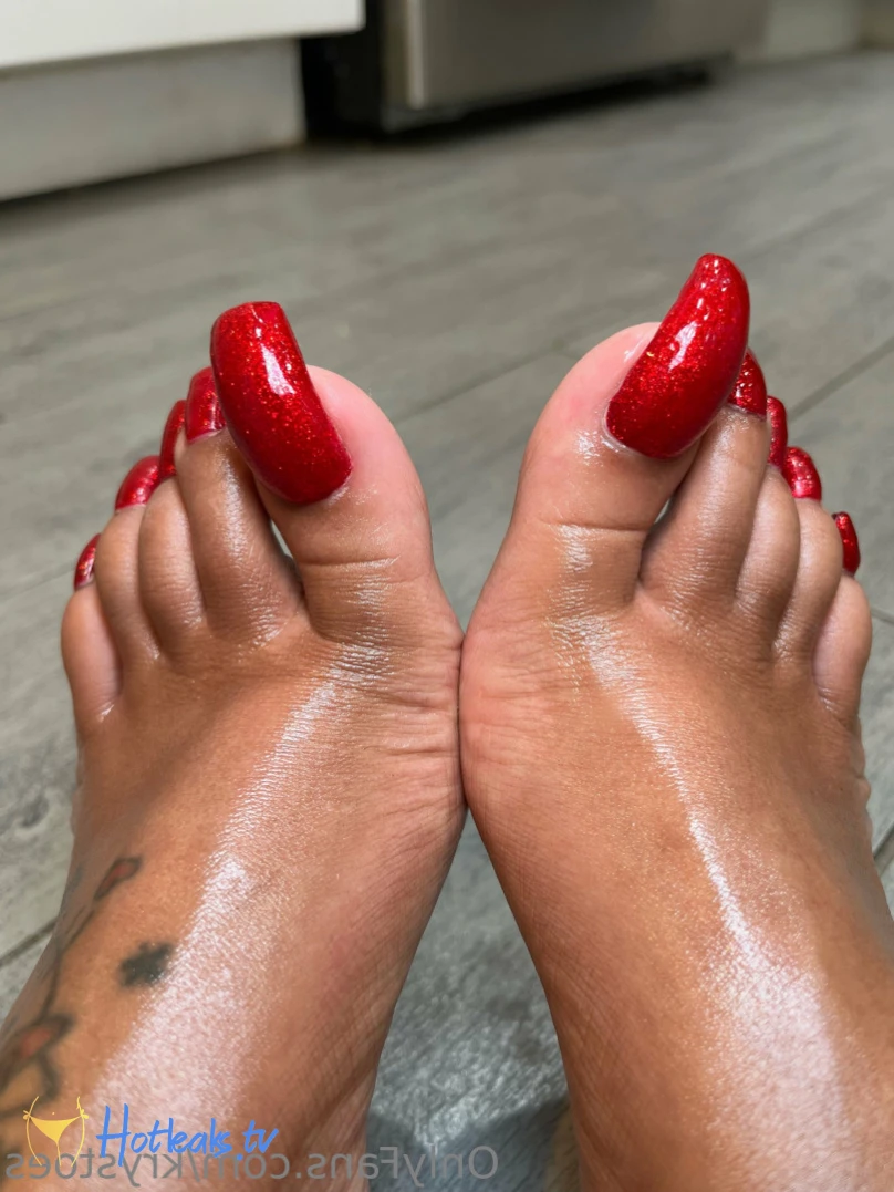 Krys 🦶🏽 9393295