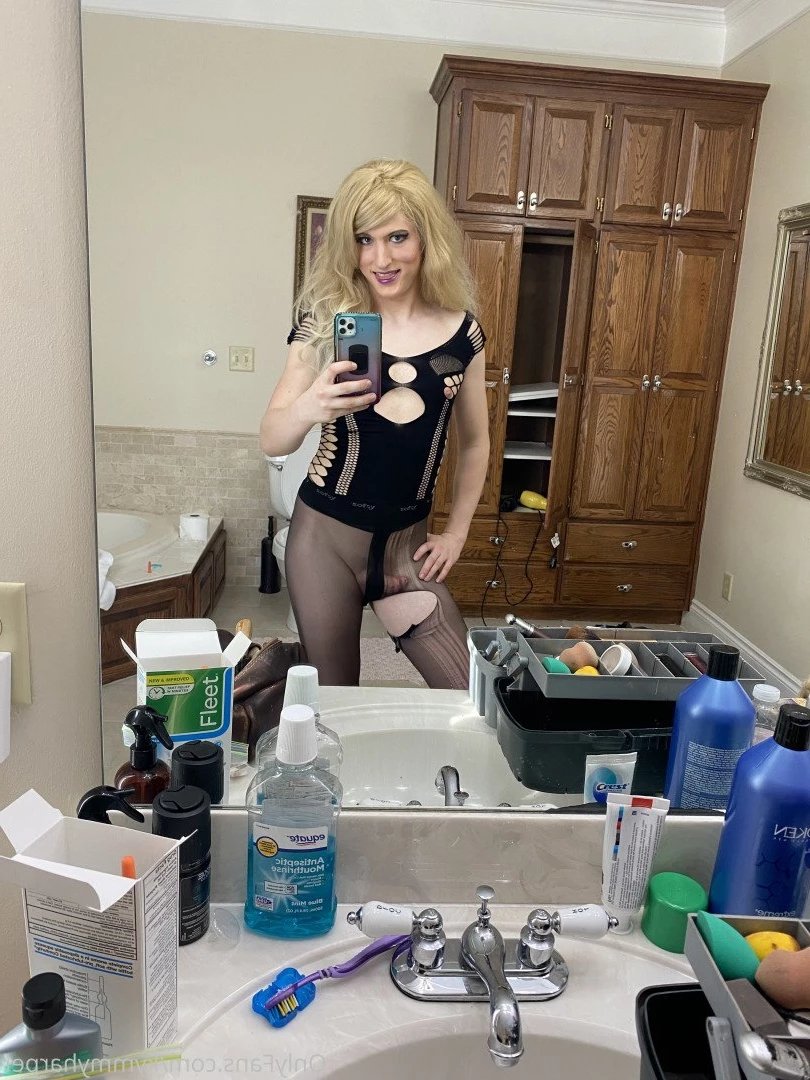 Kymmy Harper (VIP) [ kymmyharper ] Onlyfans leaked photo 3191682 on Hotleaks.tv