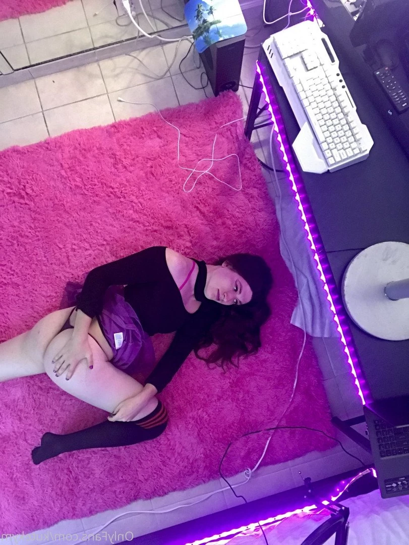 Kymmy Harper (VIP) [ kymmyharper ] Onlyfans leaked photo 3206405 on Hotleaks.tv