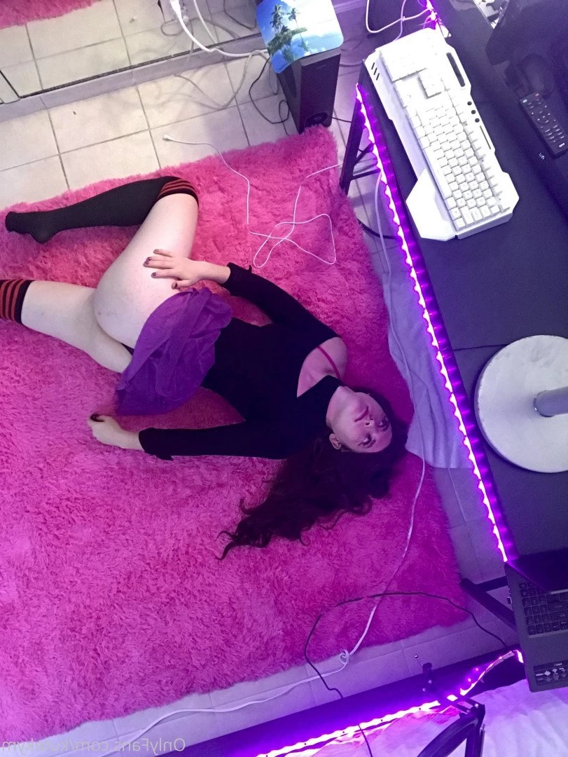 Kymmy Harper (VIP) [ kymmyharper ] Onlyfans leaked photo 3247507 on Hotleaks.tv