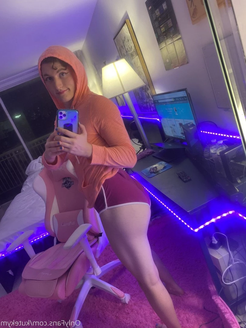 Kymmy Harper (VIP) [ kymmyharper ] Onlyfans leaked photo 3250609 on Hotleaks.tv