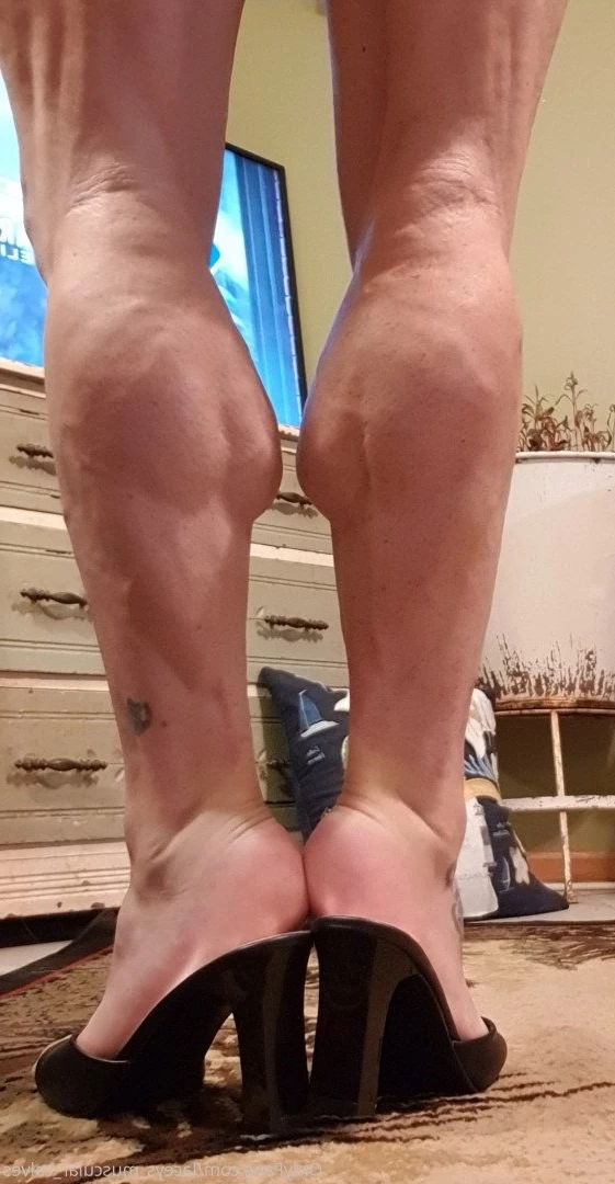 Ms Lacey Loveless [ laceys_muscular_calves ] Onlyfans leaked photo 3453186 on Hotleaks.tv
