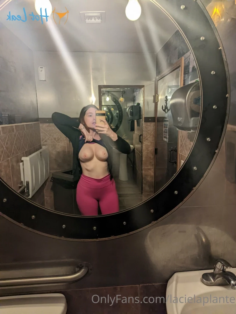 Lacie - Redhead in Bed [ lacielaplante ] Onlyfans leaked photo 15956437 on Hotleaks.tv