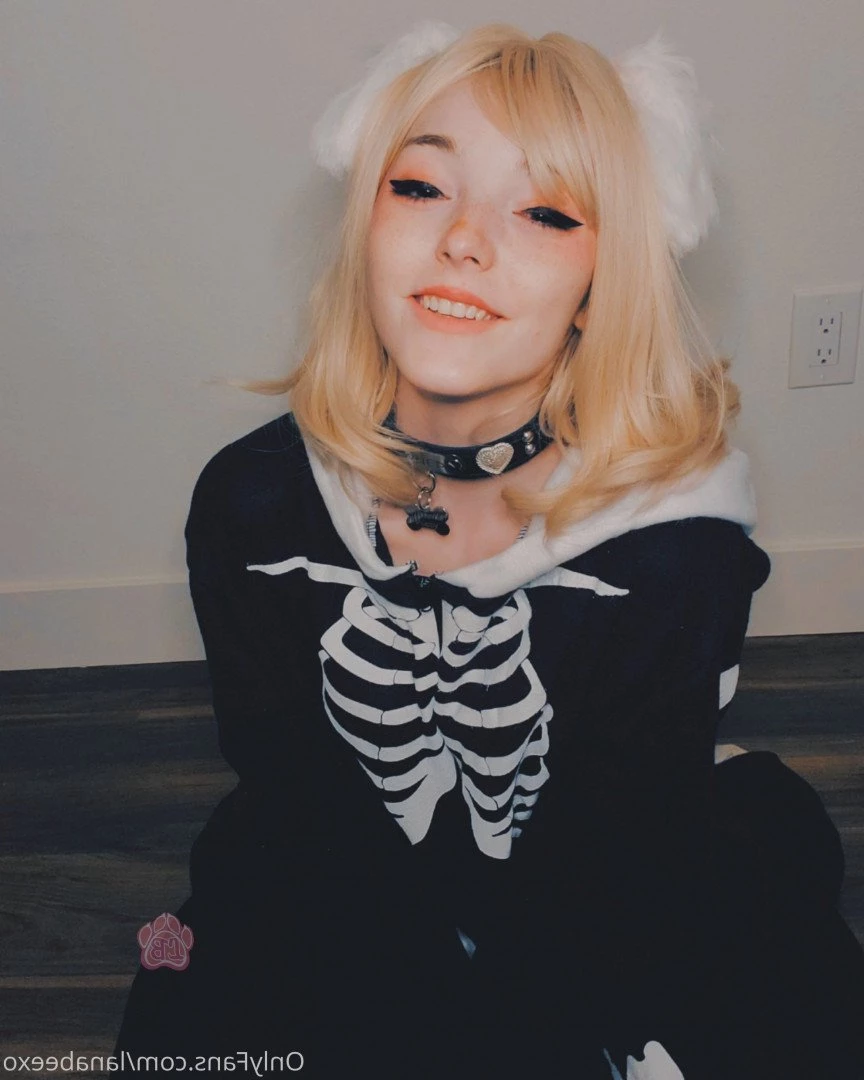 Lana Bee 🐶 (they/them) [ lanabeexo ] Onlyfans leaked photo 3237869 on Hotleaks.tv