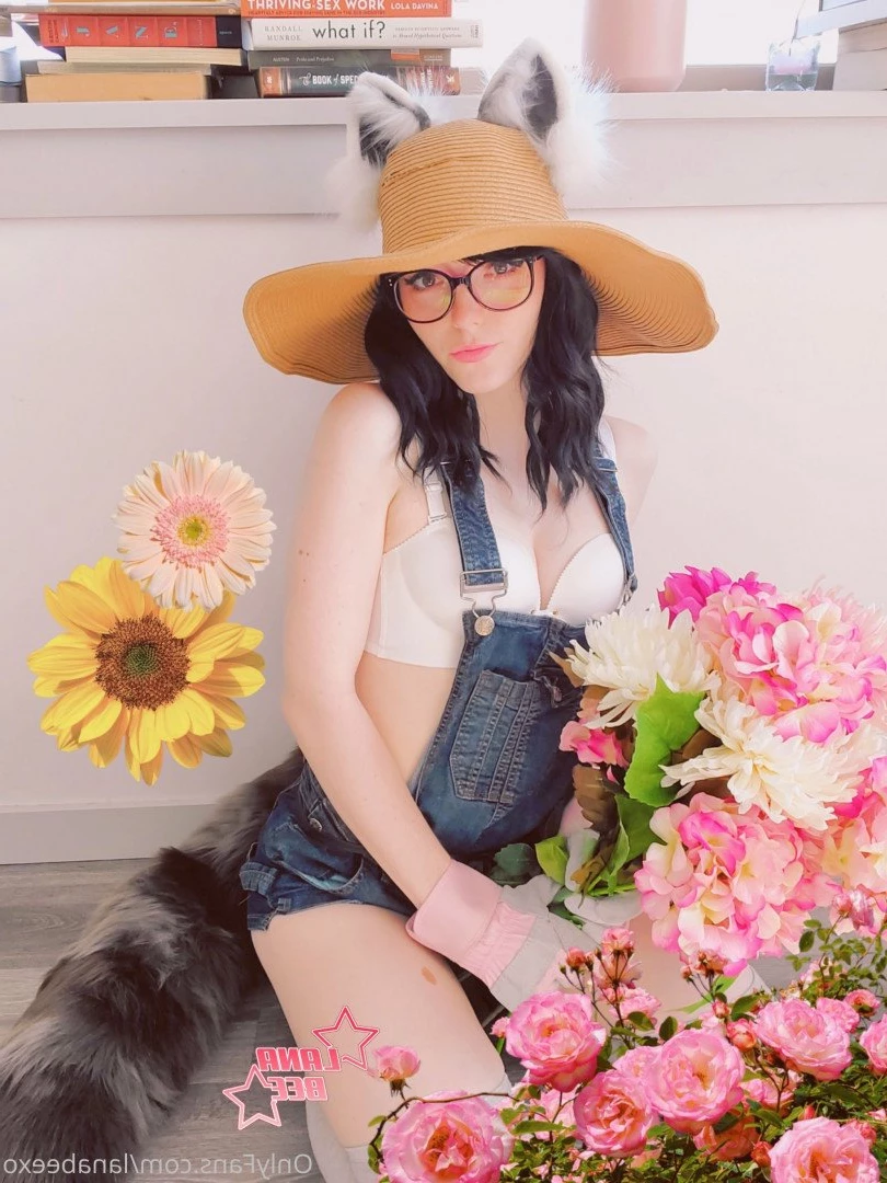 Lana Bee 🐶 (they/them) [ lanabeexo ] Onlyfans leaked photo 3241004 on Hotleaks.tv
