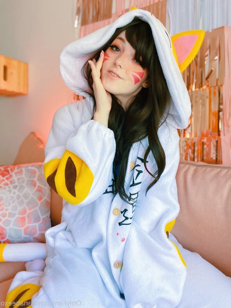 Lana Bee 🐶 (they/them) [ lanabeexo ] Onlyfans leaked photo 3243081 on Hotleaks.tv
