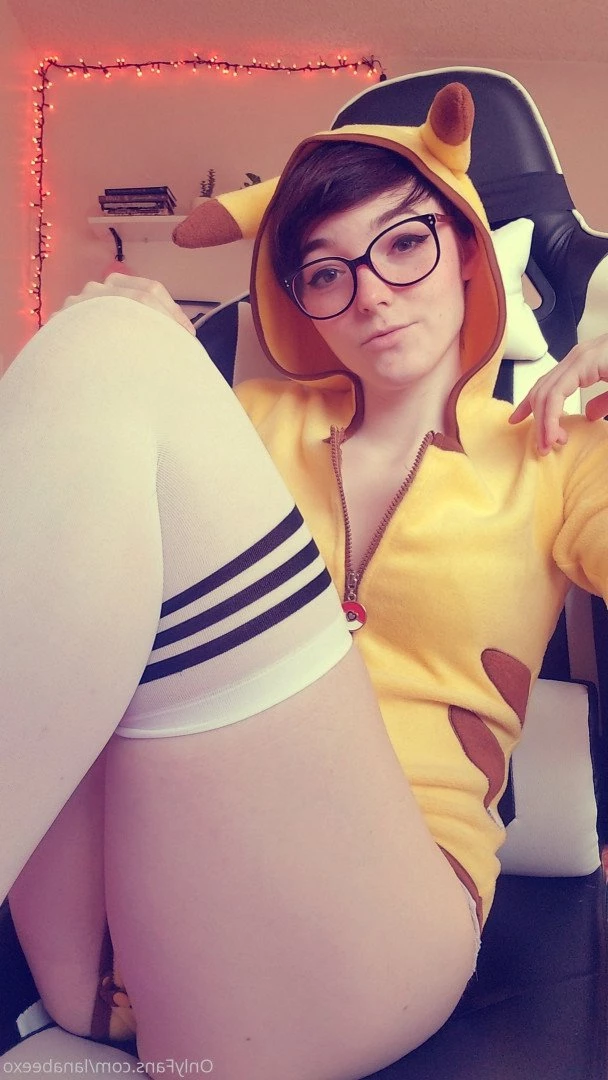 Lana Bee 🐶 (they/them) [ lanabeexo ] Onlyfans leaked photo 3251799 on Hotleaks.tv