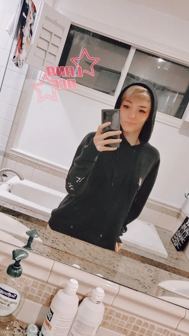 Lana Bee 🐶 (they/them) [ lanabeexo ] Onlyfans leaked photo 3252927 on Hotleaks.tv