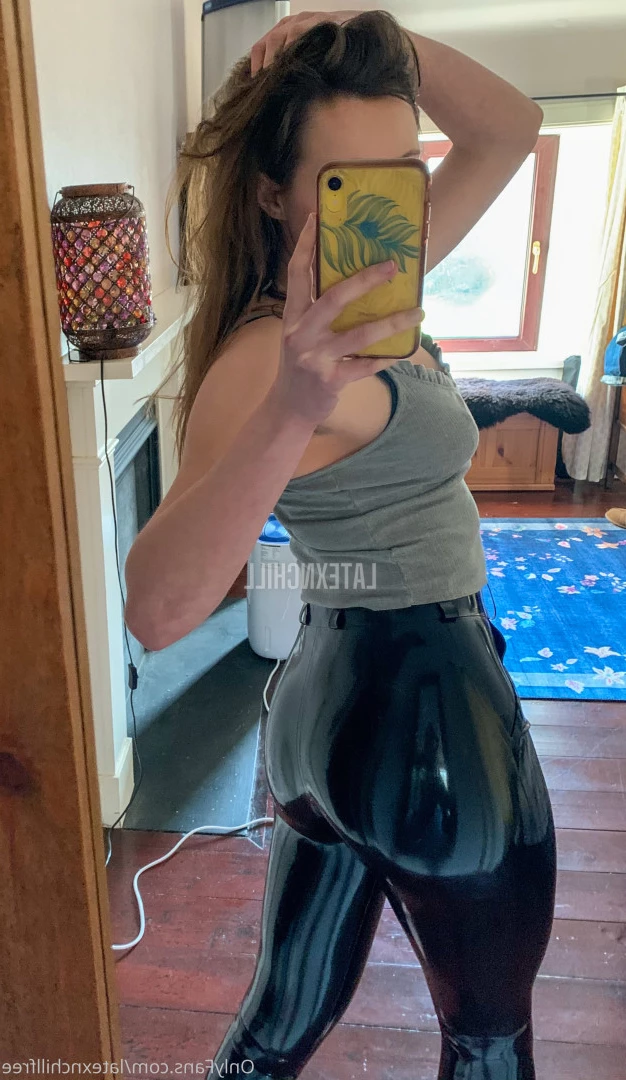 🆓🖤Miss Chill‘s Clips - LATEXnCHILL [ latexnchillfree ] Onlyfans leaked photo 9430583 on Hotleaks.tv