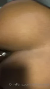 1372293