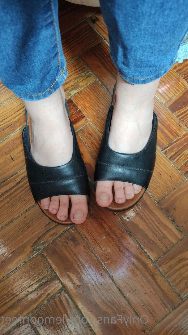 Le Moon [ lemoonfeet ] Onlyfans leaked photo 3172778 on Hotleaks.tv