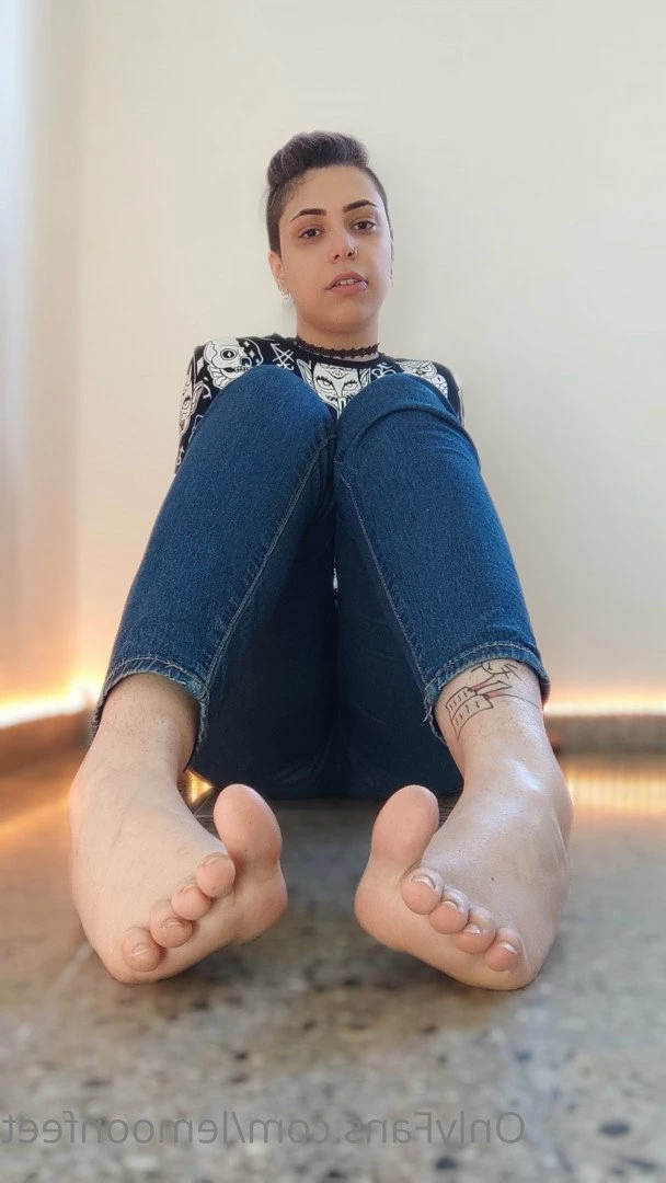 Le Moon [ lemoonfeet ] Onlyfans leaked photo 3172974 on Hotleaks.tv