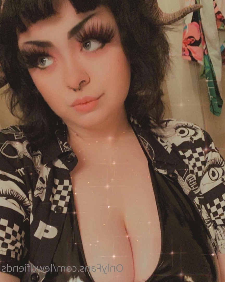 Frankie [ lewdfiends ] Onlyfans leaked photo 3211692 on Hotleaks.tv