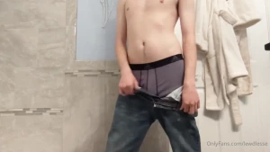 4907483