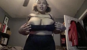 Lia [ lia_bluemoon ] Onlyfans leaked video 4907688 on Hotleaks.tv