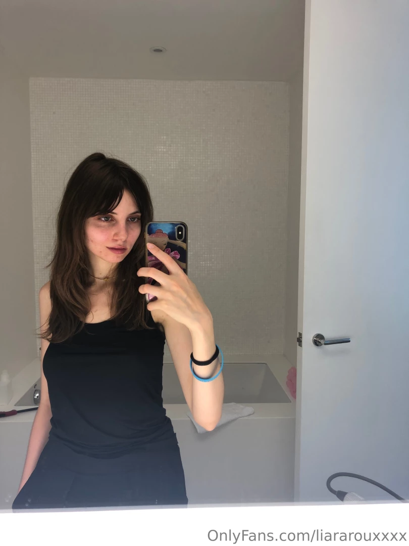 Liara Roux [ liararouxxxx ] Onlyfans leaked photo 18469221 on Hotleaks.tv