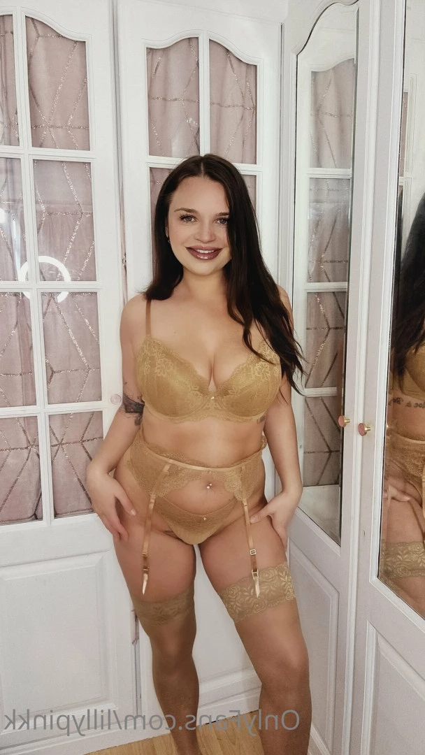 𝗟𝗶𝗹𝗹𝘆 𝗣 🧡💕 [ lillypinkk ] Onlyfans leaked photo 9759309 on Hotleaks.tv