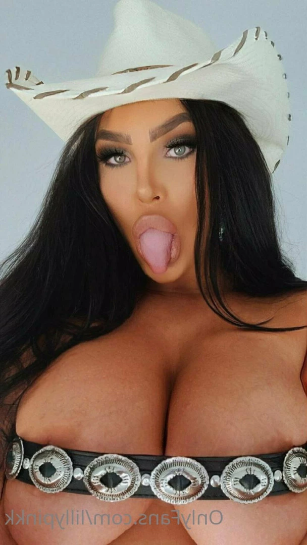 𝗟𝗶𝗹𝗹𝘆 𝗣 🧡💕 [ lillypinkk ] Onlyfans leaked photo 9775797 on Hotleaks.tv