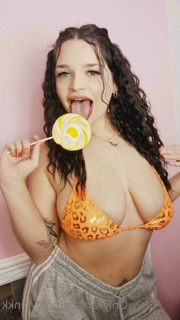 𝗟𝗶𝗹𝗹𝘆 𝗣 🧡💕 [ lillypinkk ] Onlyfans leaked photo 9800887 on Hotleaks.tv
