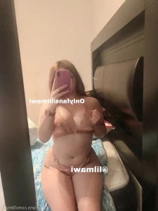 3158093