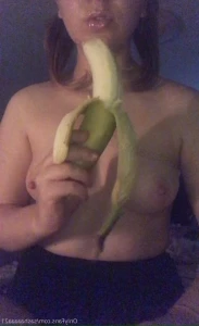 3081782