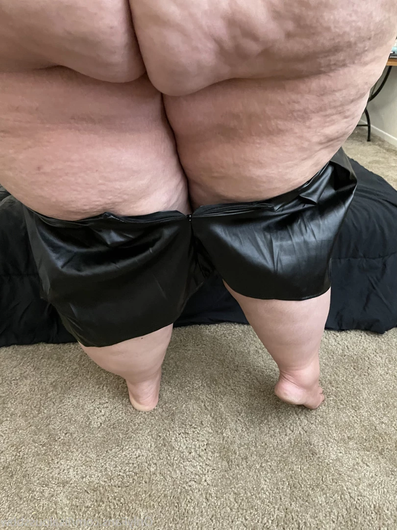 LisaLou [ lisaloussbbw ] Onlyfans leaked photo 6232626 on Hotleaks.tv
