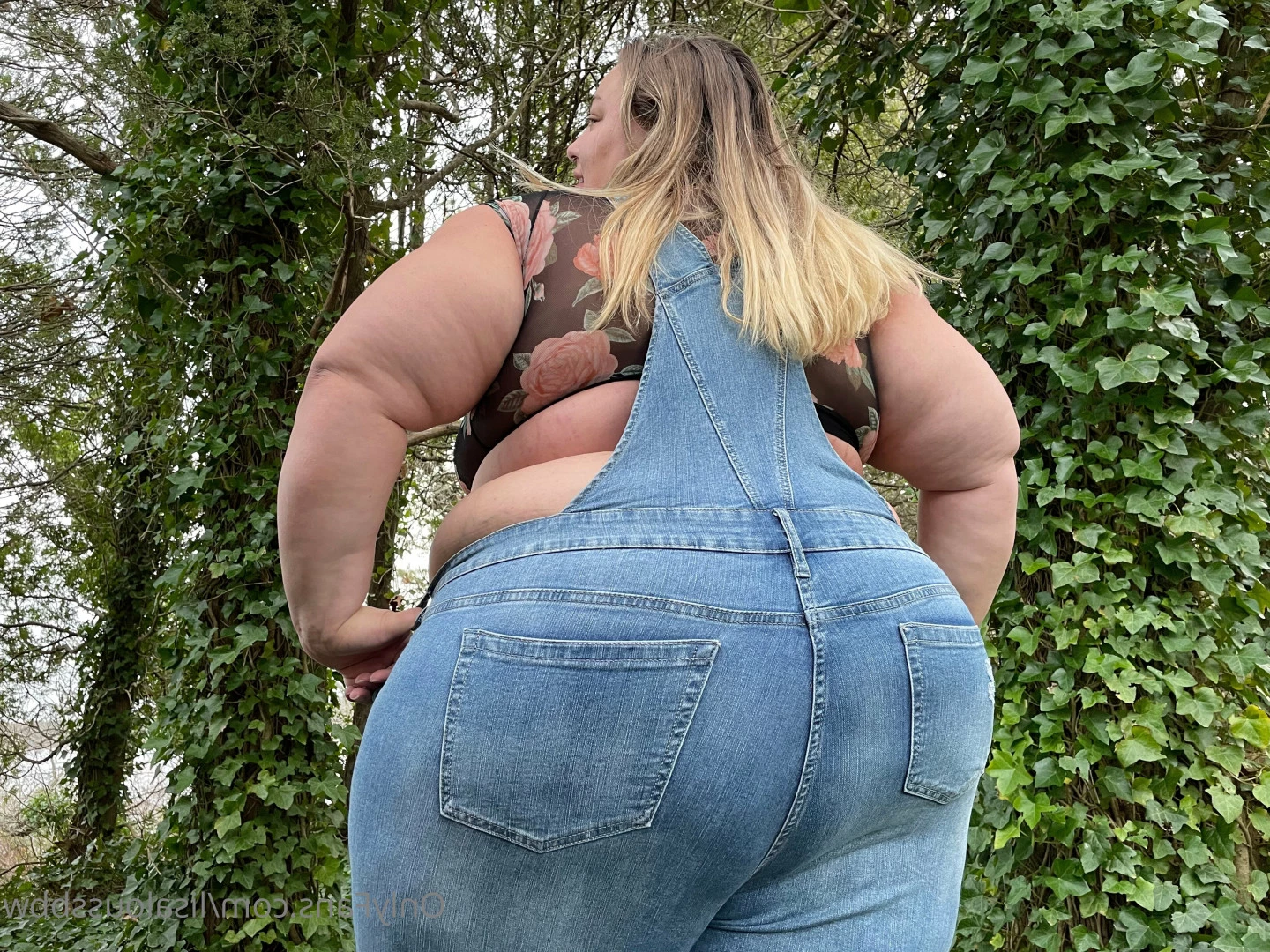 LisaLou [ lisaloussbbw ] Onlyfans leaked photo 6232690 on Hotleaks.tv