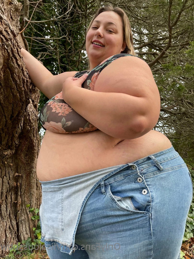 LisaLou [ lisaloussbbw ] Onlyfans leaked photo 6232830 on Hotleaks.tv