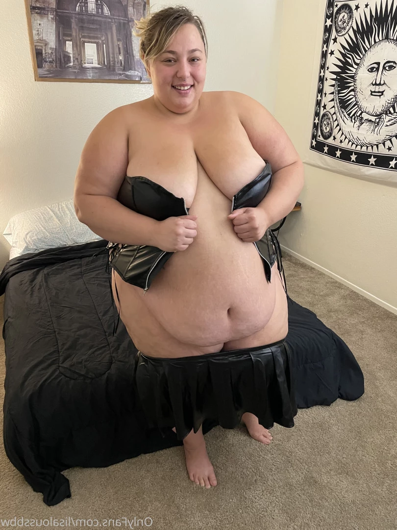 LisaLou [ lisaloussbbw ] Onlyfans leaked photo 6232932 on Hotleaks.tv