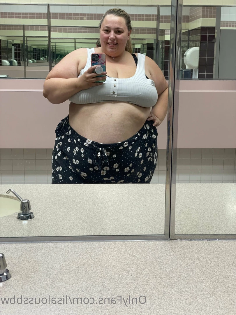 LisaLou [ lisaloussbbw ] Onlyfans leaked photo 6233006 on Hotleaks.tv