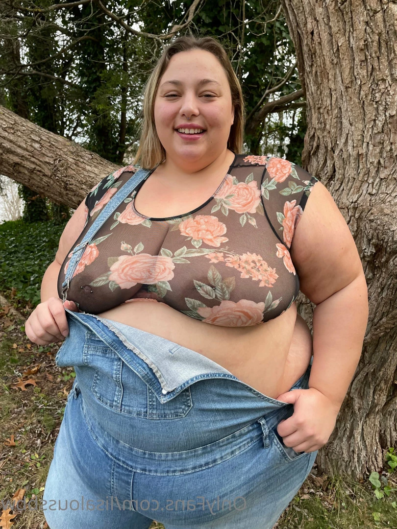 LisaLou [ lisaloussbbw ] Onlyfans leaked photo 6233249 on Hotleaks.tv