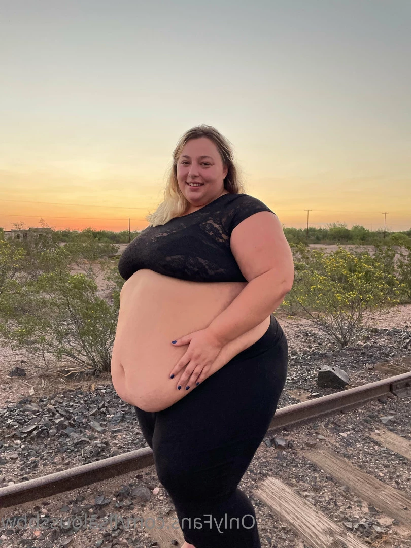 LisaLou [ lisaloussbbw ] Onlyfans leaked photo 6233534 on Hotleaks.tv