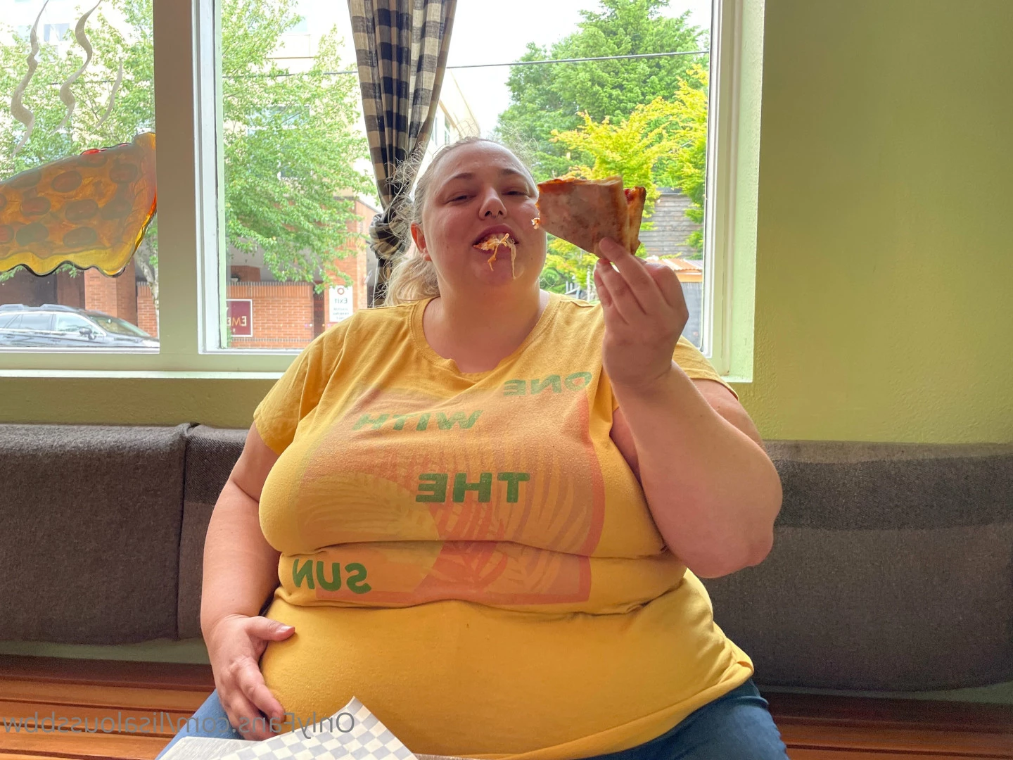 LisaLou [ lisaloussbbw ] Onlyfans leaked photo 6233760 on Hotleaks.tv