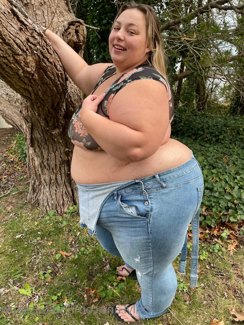 LisaLou [ lisaloussbbw ] Onlyfans leaked photo 6234451 on Hotleaks.tv