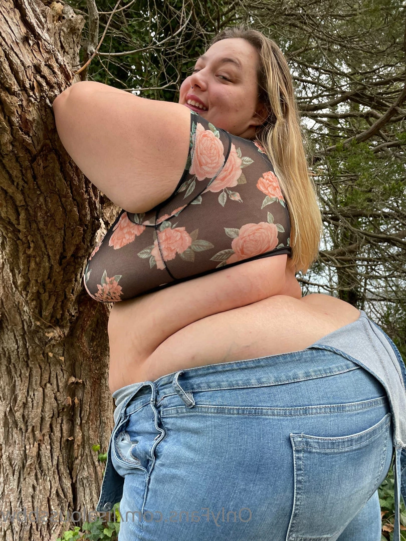LisaLou [ lisaloussbbw ] Onlyfans leaked photo 6234634 on Hotleaks.tv