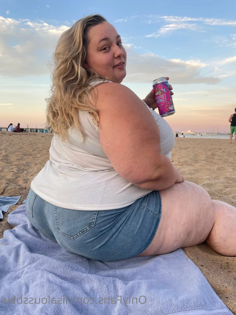 LisaLou [ lisaloussbbw ] Onlyfans leaked photo 6236119 on Hotleaks.tv