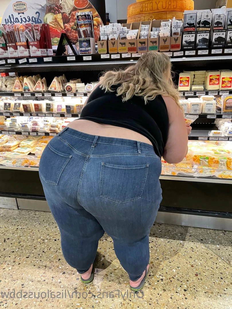 LisaLou [ lisaloussbbw ] Onlyfans leaked photo 6236201 on Hotleaks.tv