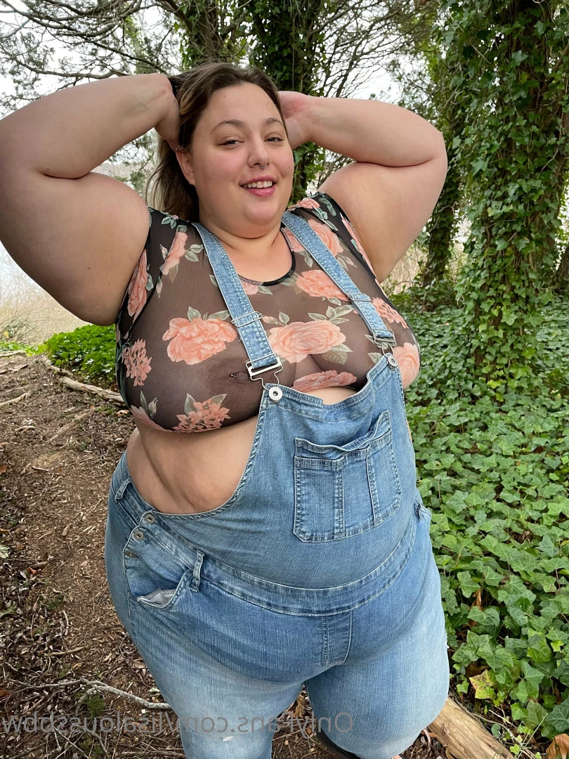 LisaLou [ lisaloussbbw ] Onlyfans leaked photo 6236338 on Hotleaks.tv