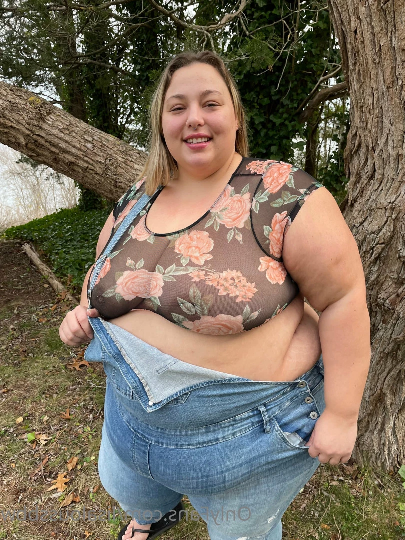LisaLou [ lisaloussbbw ] Onlyfans leaked photo 6237169 on Hotleaks.tv