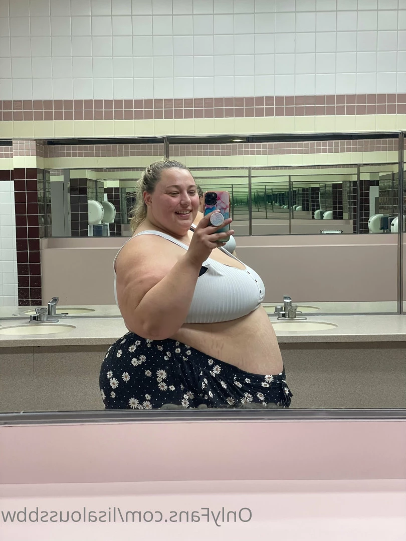 LisaLou [ lisaloussbbw ] Onlyfans leaked photo 6237621 on Hotleaks.tv