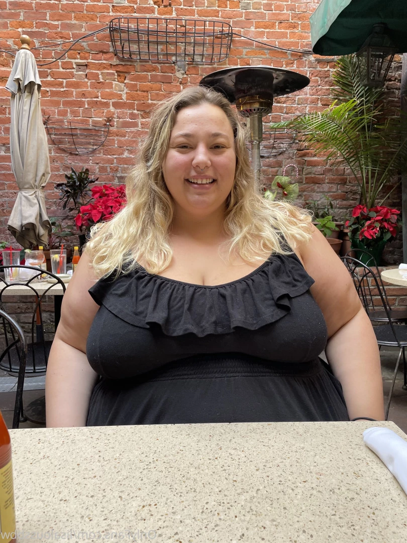 LisaLou [ lisaloussbbw ] Onlyfans leaked photo 6237826 on Hotleaks.tv