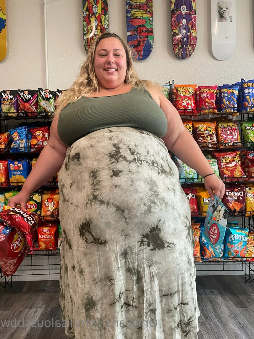 LisaLou [ lisaloussbbw ] Onlyfans leaked photo 6238603 on Hotleaks.tv