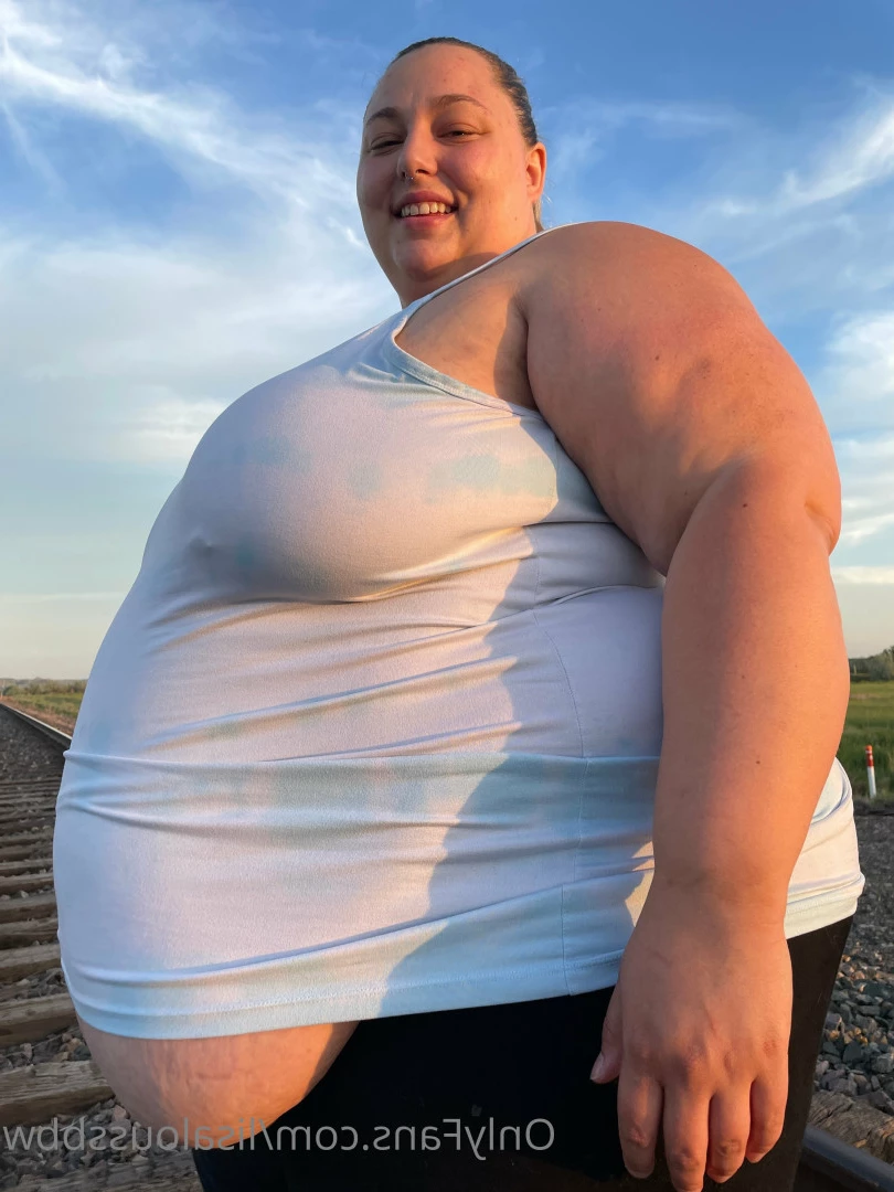 LisaLou [ lisaloussbbw ] Onlyfans leaked photo 6239240 on Hotleaks.tv