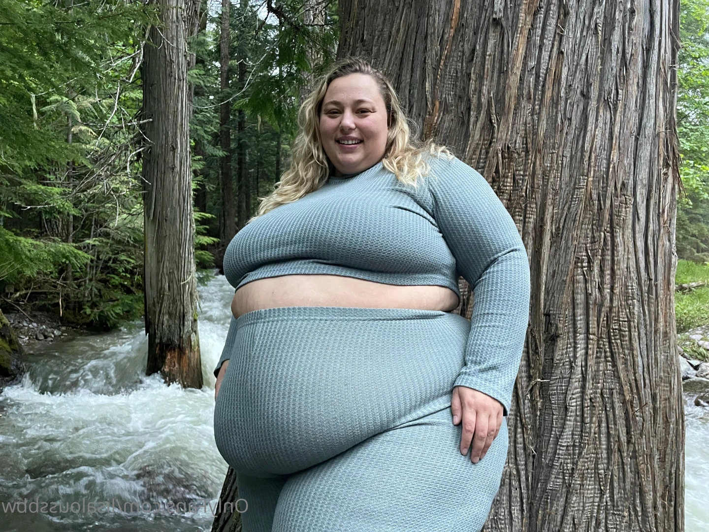 LisaLou [ lisaloussbbw ] Onlyfans leaked photo 6239507 on Hotleaks.tv