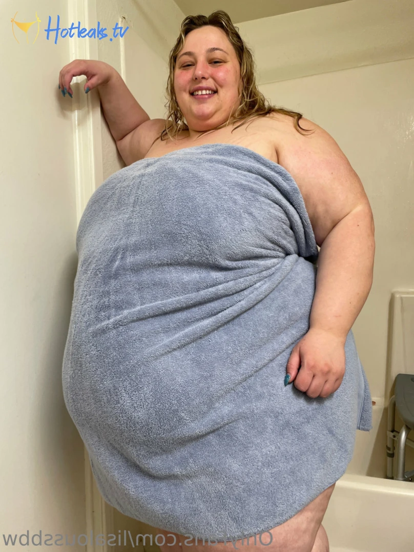 LisaLou [ lisaloussbbw ] Onlyfans leaked photo 13189620 on Hotleaks.tv