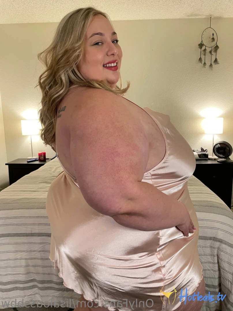 LisaLou [ lisaloussbbw ] Onlyfans leaked photo 13190167 on Hotleaks.tv